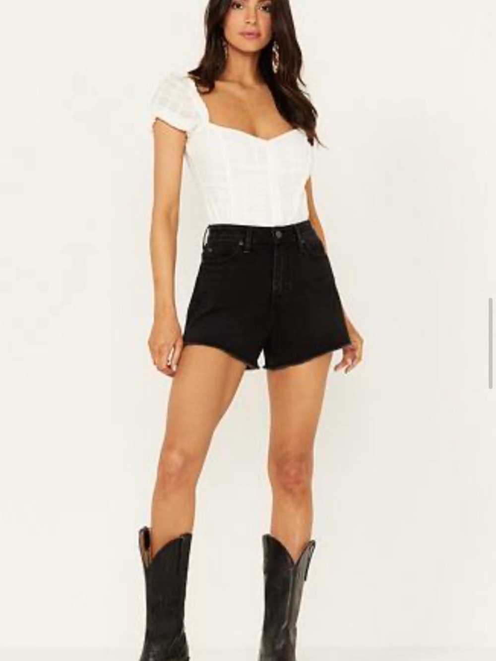 Idyllwind Women's Outlaw Vintage Wash Raw Edge Hem Denim Shorts